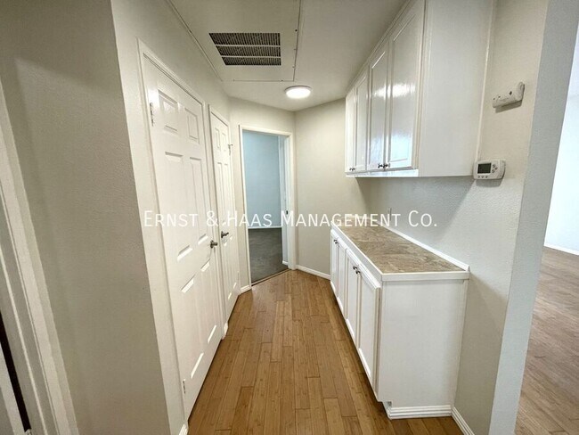 Building Photo - 555 Maine Ave