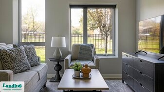 Building Photo - 5040 Linbar Dr