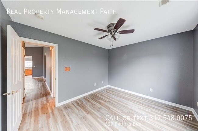 Building Photo - 327 Brooks Bend