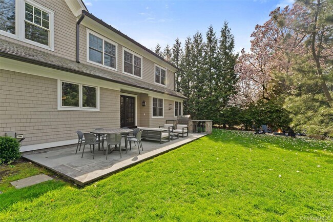 Building Photo - 20 Brookline Rd