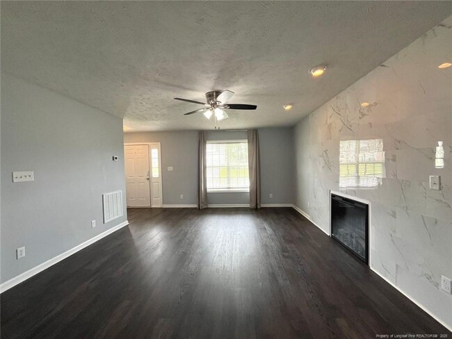 Building Photo - 1508 Thoroughbred Trail