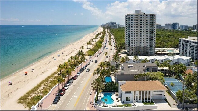 Building Photo - 3350 NE 14th Ct