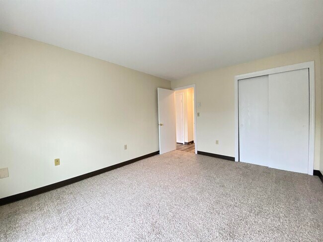 Building Photo - 155 Eastern Ave