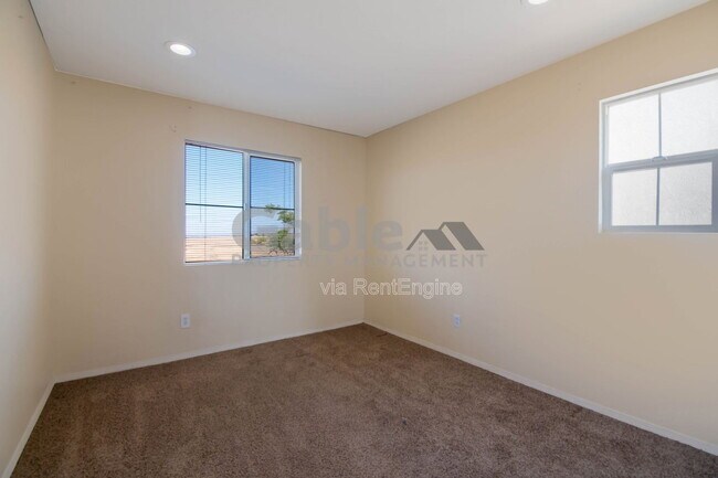 Building Photo - 37400 Queen Anne Pl