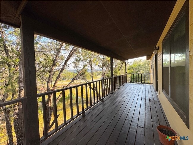 Building Photo - 776 Lookout Dr