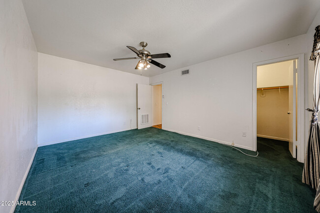 Building Photo - 8531 W Pinnacle Peak Rd