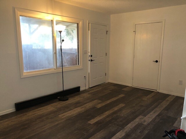 Building Photo - 2110 Frances St