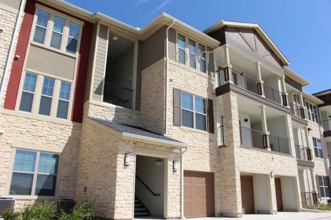 Building Photo - 2 bedroom in LEANDER TX 78641