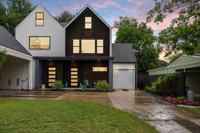 Primary Photo - 1310 Choquette Dr