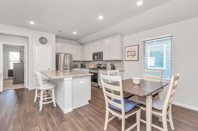 Building Photo - 6842 Scarlet Sagebrush St