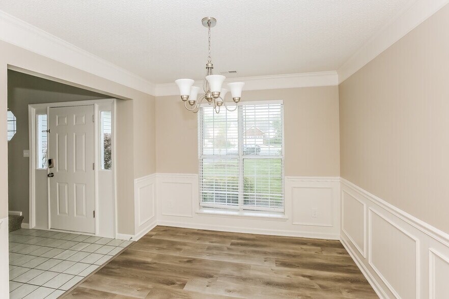 Building Photo - 4006 Brookforest Ln