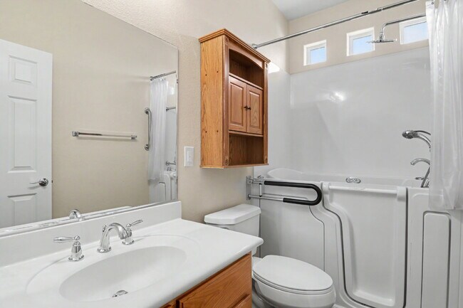 Building Photo - Immaculate 5-Bed, 3-Bath Entertainer’s Home on Over a Quarter Acre in Gated Riverwalk Ranch Manor...