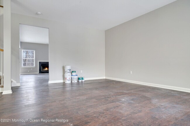 Building Photo - 44 Smock Ct