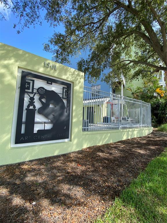 Building Photo - 1501 Doyle Carlton Dr