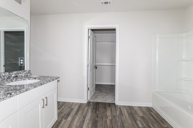Building Photo - 14141 Harlequine Dr, Willis, TX