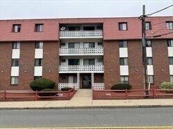 Building Photo - 141 Pierce St