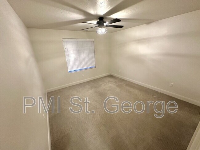 Building Photo - 3226 E 2930 S