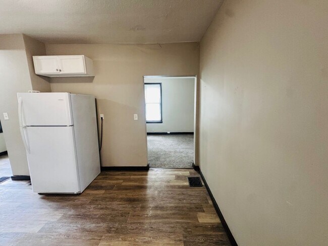 Building Photo - 10630 Kimberly Ave