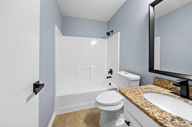 Building Photo - 6627 Greenhouse Rd