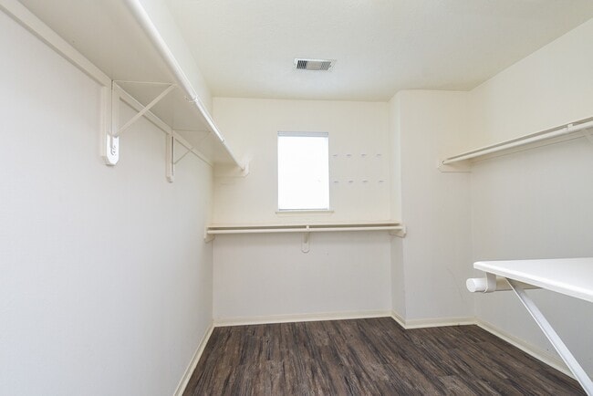 Building Photo - 19826 Twisted Creek Dr