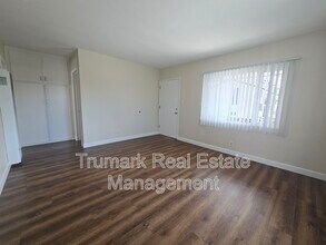 Building Photo - 311 N Pacific Ave