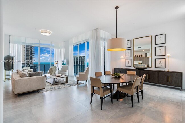 Building Photo - 17550 Collins Ave