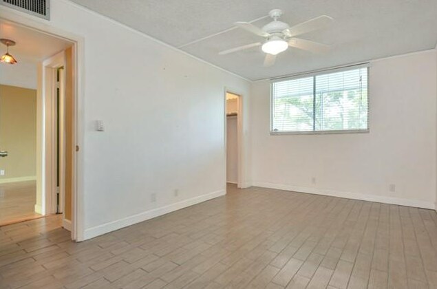 Building Photo - 777 SE 2nd Ave