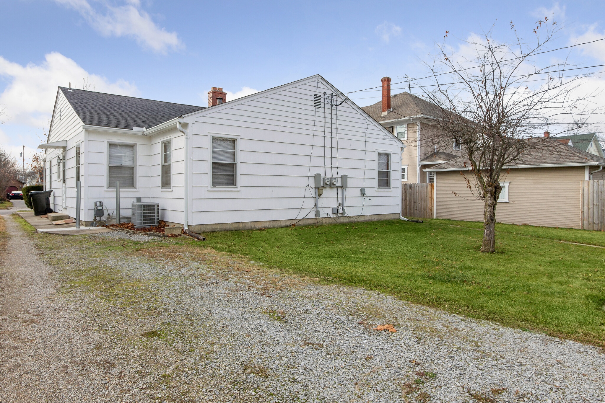 Building Photo - 556 E Church St