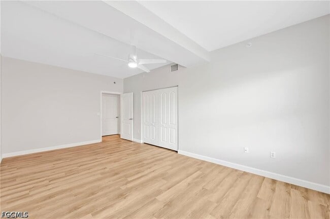 Building Photo - 14819 Laguna Dr