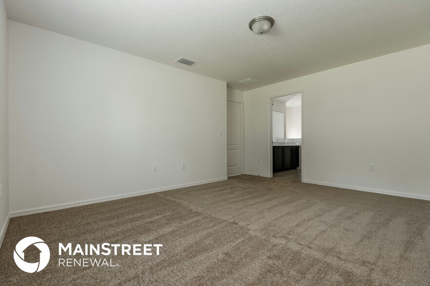 Building Photo - 8263 Silverbell Loop
