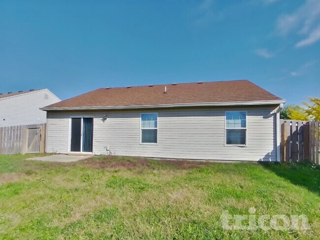 Building Photo - 1039 Central Park Blvd S