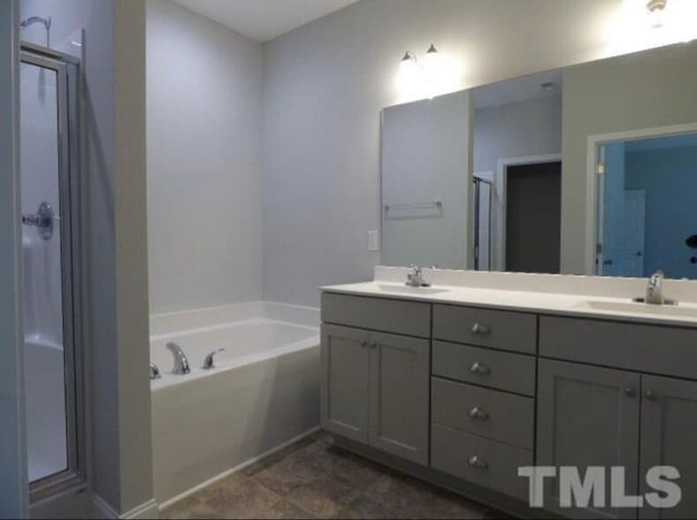 Building Photo - 108 Dogwood Ln