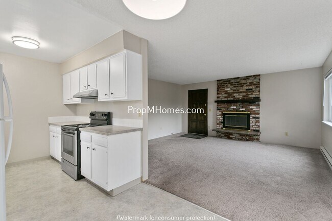Primary Photo - Cozy Two Bedroom Home in the Heart of Oreg...
