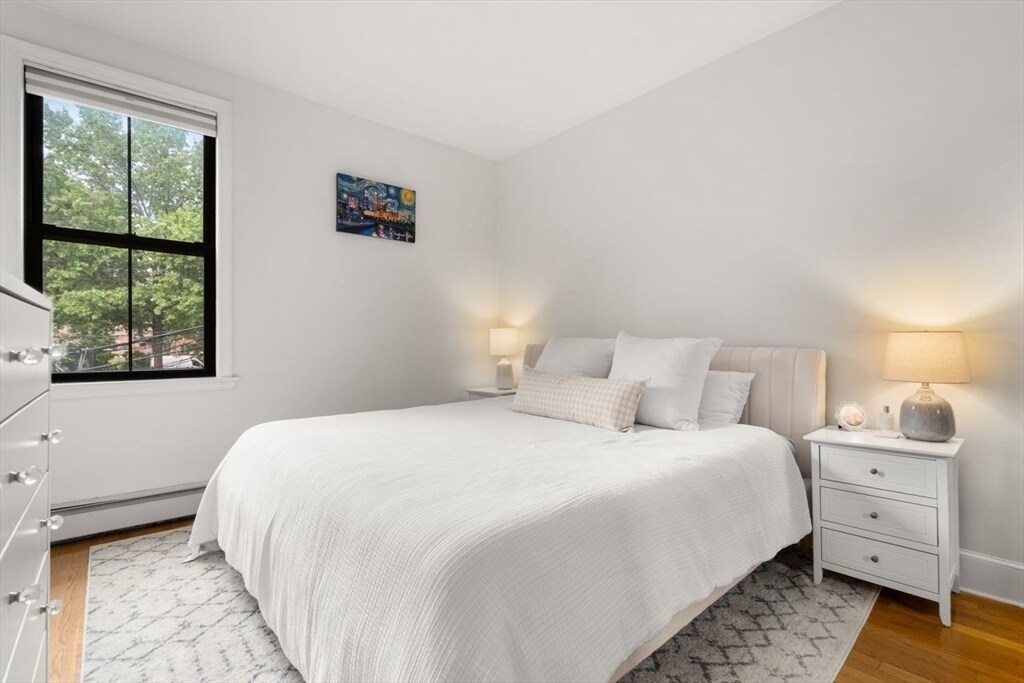 Building Photo - 20 Concord Sq