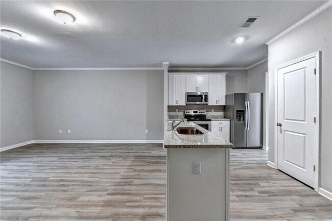Building Photo - 2802 Laurel Ridge Cir