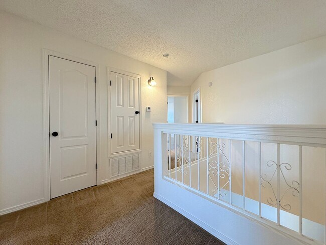 Building Photo - 11028 Acoma St