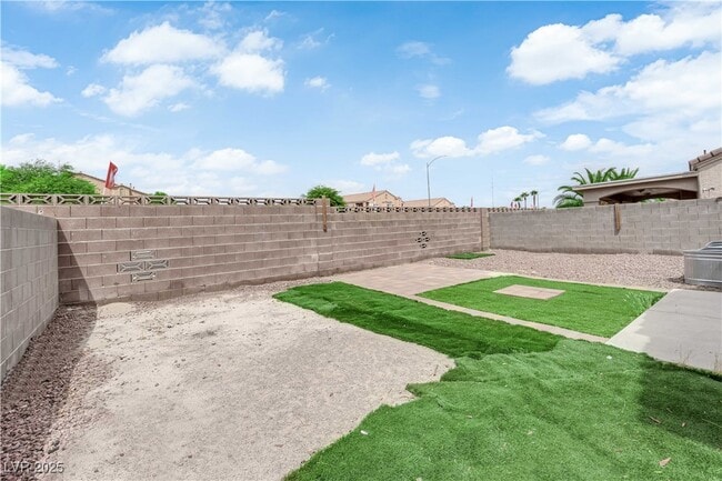 Building Photo - 340 Rancho Del Norte Dr