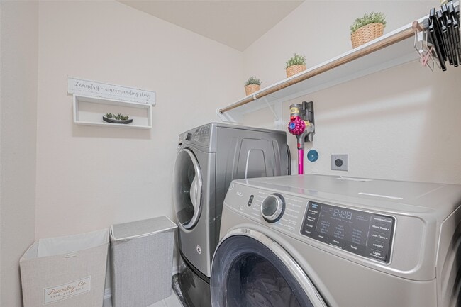 Building Photo - 5218 Windy Plantation Dr