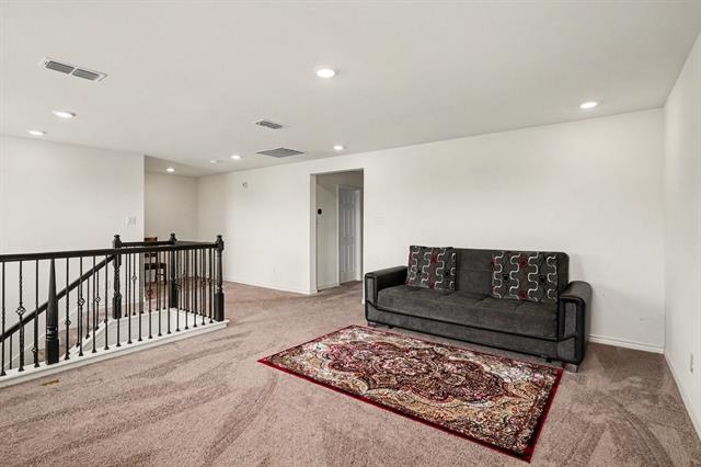 Building Photo - 8825 Landergin Mesa Dr