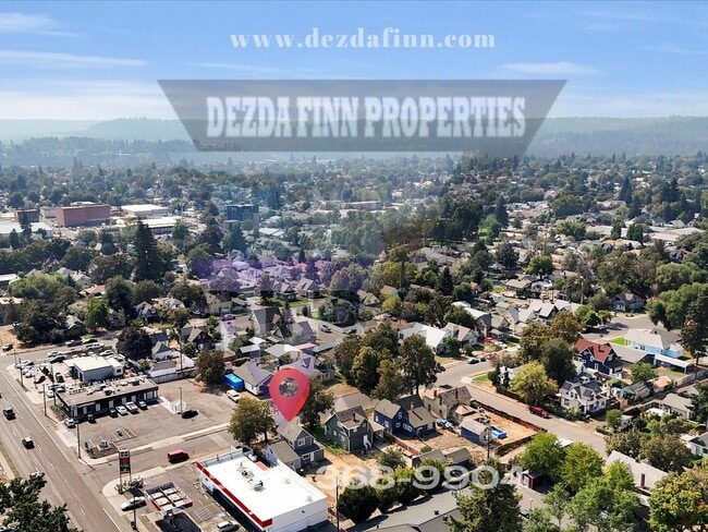 Building Photo - Charming 4-Bedroom Home with Modern Update...