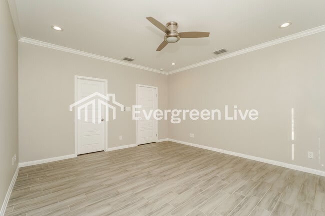 Building Photo - 1226 El Porvenir Dr