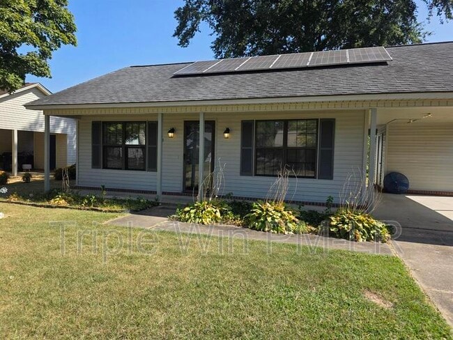Building Photo - 113 Northfield Dr