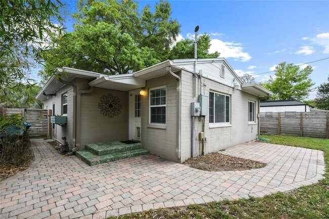 Building Photo - 1627 Orange Ave