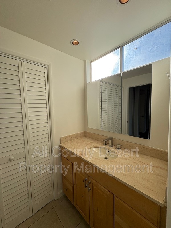 Building Photo - 73394 Tamarisk St