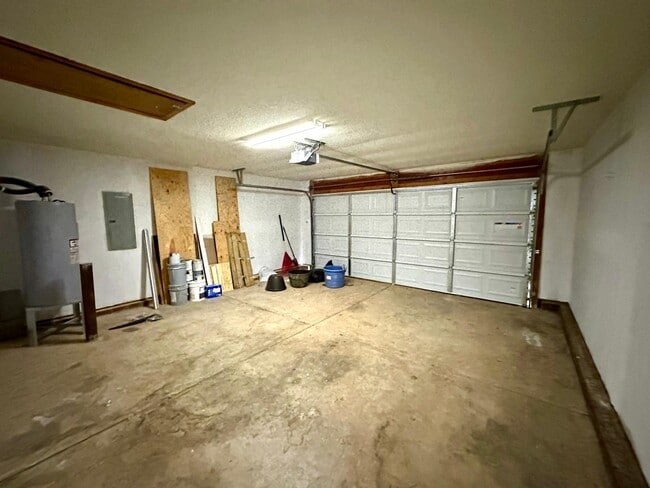 Building Photo - 8200 Reames Rd