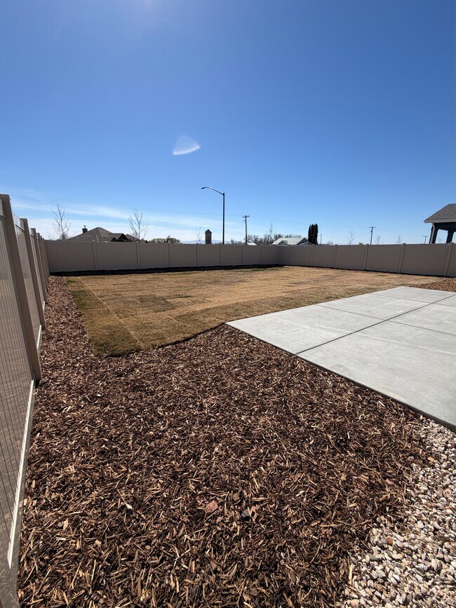 Building Photo - 7821 E Myrtle Bch Dr