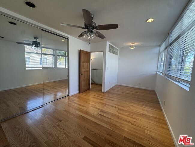 Building Photo - 2912 11th St