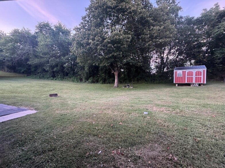 Building Photo - 401 Hollingsworth Cir