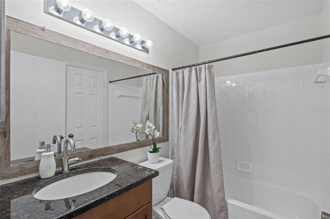 Building Photo - 4037 Crockers Lake Blvd