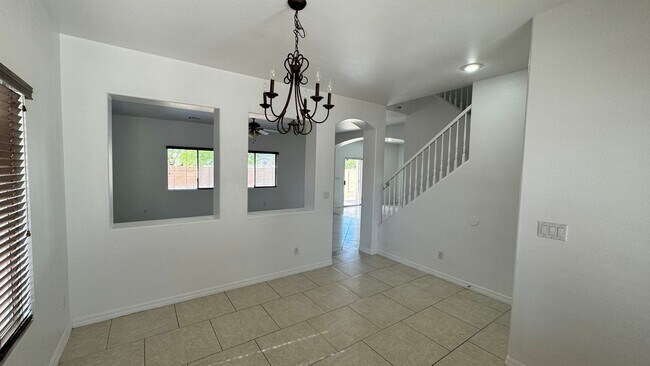 Building Photo - Executive Style 3 bedroom home